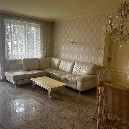 Apart Home